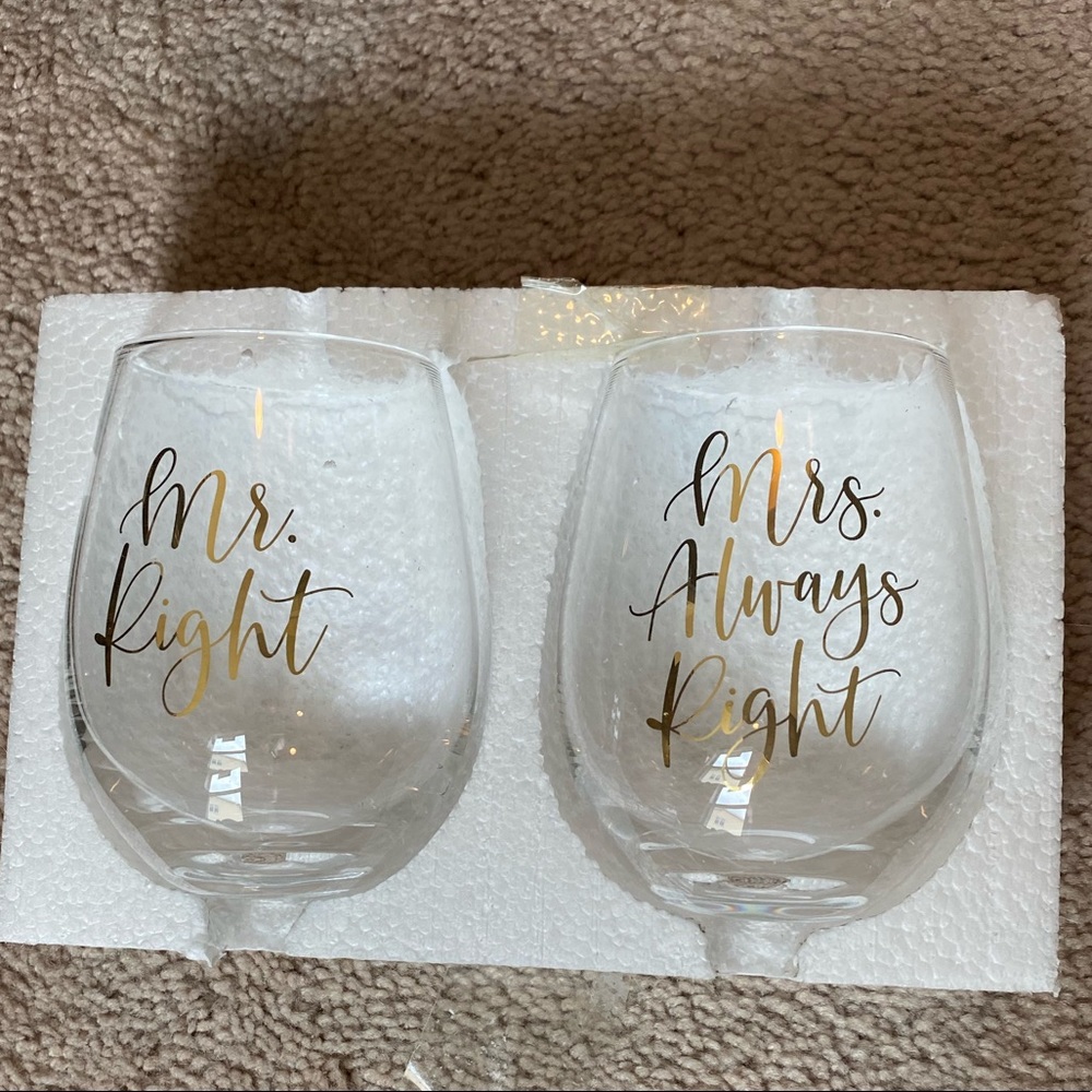 Stemless wine glasses